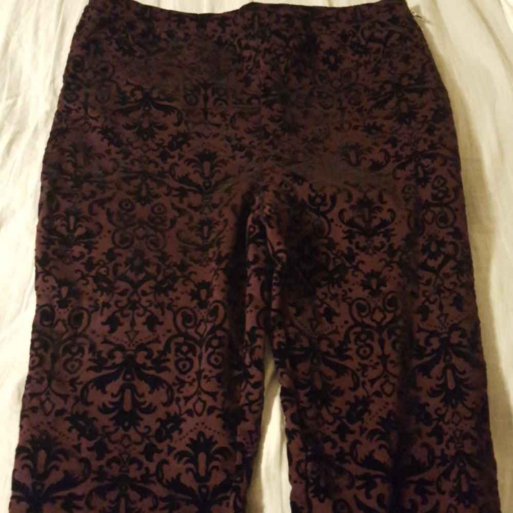 Velvet pattern pants